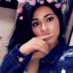 Meet your Posher, Roxana